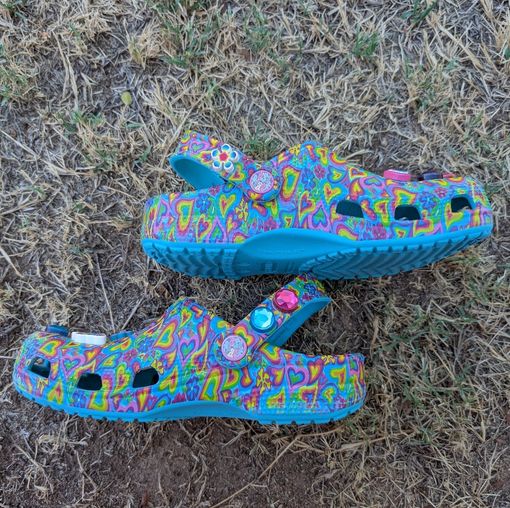 Crocs x Lisa Frank Classic Clogs J3 Women’s 5 207737-4SM Retired Limited Pair - Picture 5 of 15